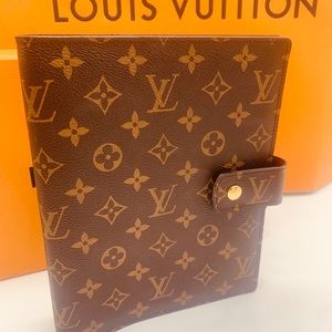 Louis Vuitton GM Agenda
